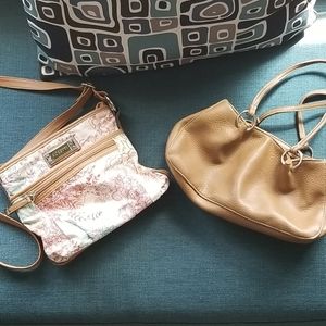 2 purses neutral colors